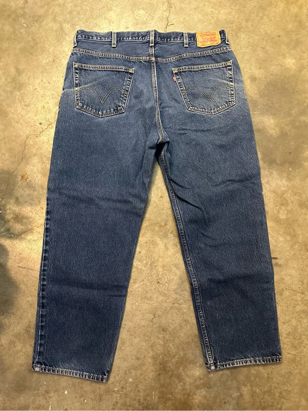 Levi's Relaxed Fit 550 - 42 x 32